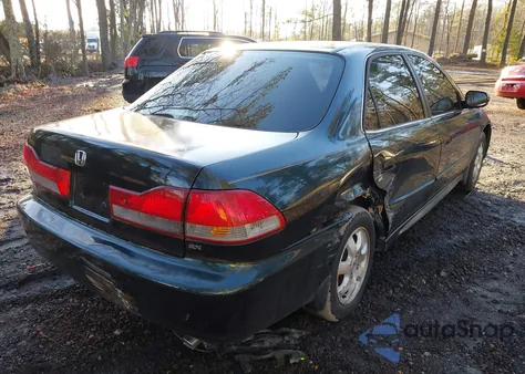 2001 Honda Accord 2.3 Ex z USA, uszkodzony, nr VIN 1HGCG56681A136925